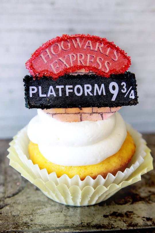 Ätlig Hogwarts Express Platform 9 3/4 Cupcake Toppers