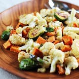 Recept: Roasted Winter Vegetables with Miso-Lime Dressing