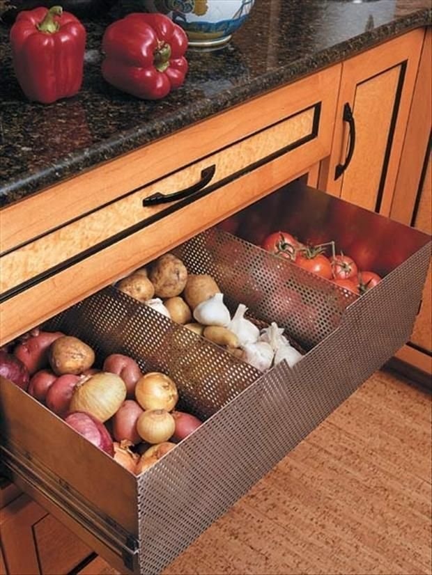 Perforirano metal vegetable bins